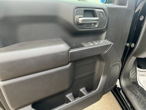 New 2025 Chevrolet Silverado 1500 Custom image 17