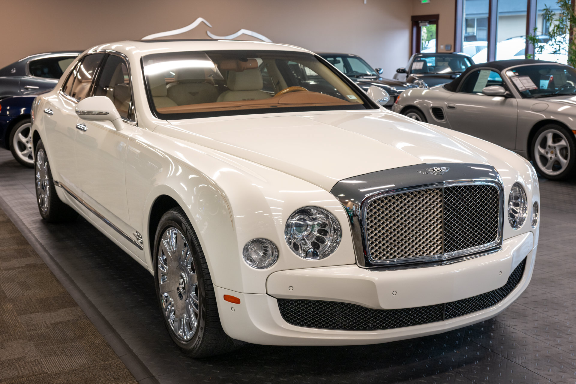 Used 2013 Bentley Mulsanne RWD image 11