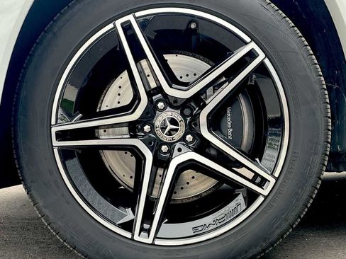 Certified 2025 Mercedes-Benz GLS 450 4MATIC image 26