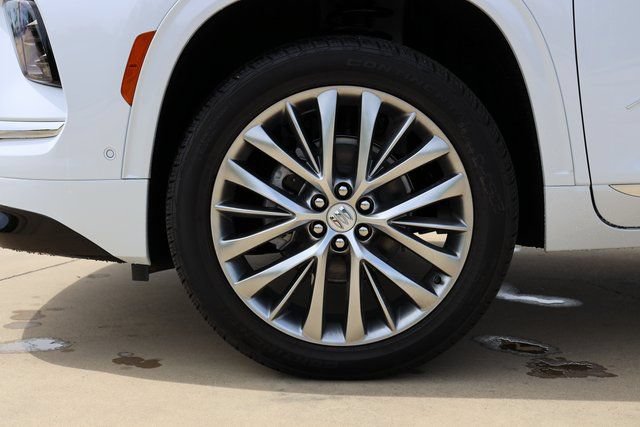 New 2026 Buick Enclave Avenir w/ Super Cruise Package FWD image 9