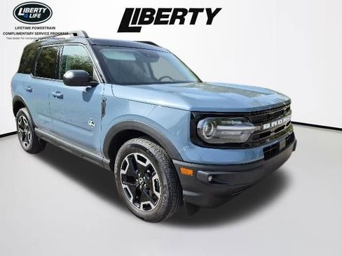 Used 2024 Ford Bronco Sport Outer Banks w/ Tech Package AWD/4WD image 8