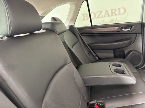 Used 2015 Subaru Outback 3.6R Limited image 16
