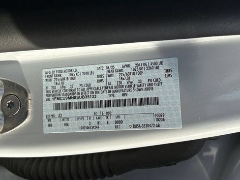 Used 2025 Ford Escape ST-Line AWD/4WD image 44