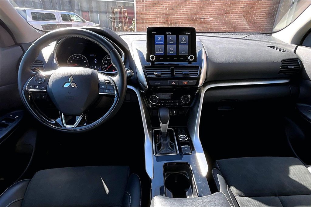 Used 2025 Mitsubishi Eclipse Cross SE AWD/4WD image 14