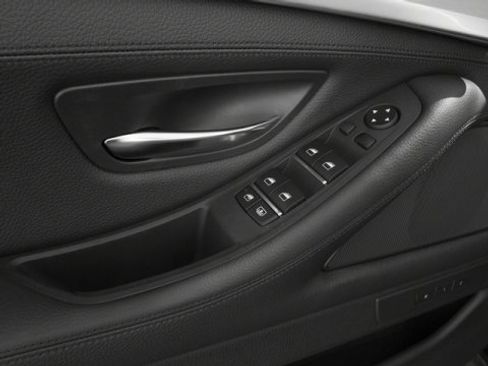 Used 2016 BMW 535d Sedan image 19