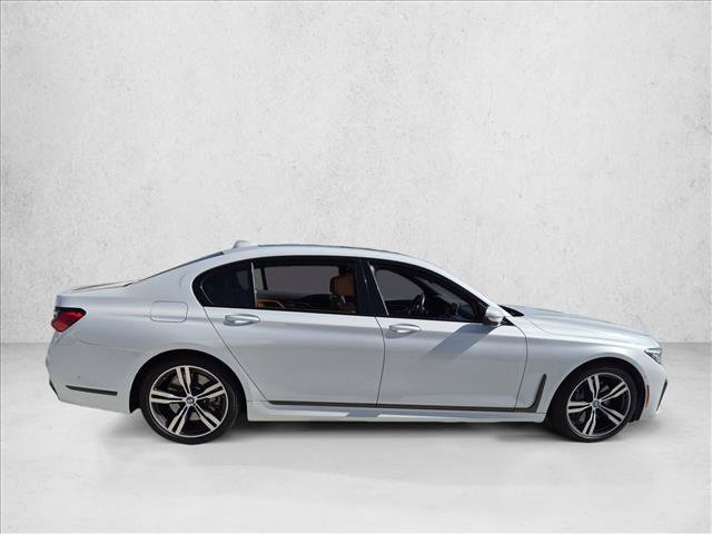 Used 2020 BMW 750i xDrive w/ M Sport Package AWD/4WD image 4