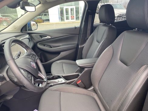 Used 2023 Buick Encore GX Preferred w/ Cold Weather Comfort Package image 17