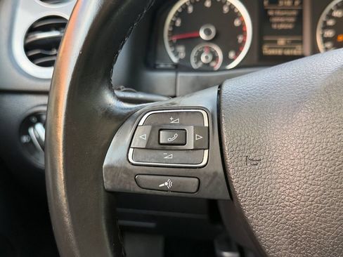 Used 2013 Volkswagen Tiguan S AWD/4WD image 22
