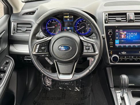 Used 2019 Subaru Outback 2.5i Premium image 14