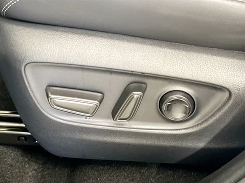 Used 2025 Toyota RAV4 XLE Premium w/ Weather Package AWD/4WD image 15