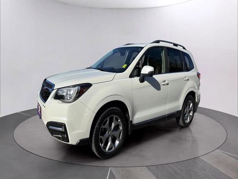 Used 2017 Subaru Forester 2.5i Touring image 2