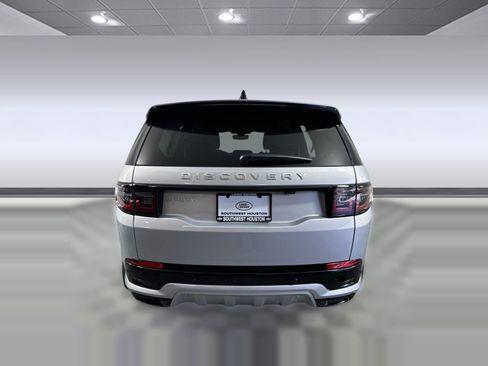 Certified 2025 Land Rover Discovery Sport S image 9