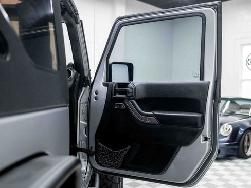 Used 2013 Jeep Wrangler Sport AWD/4WD image 66