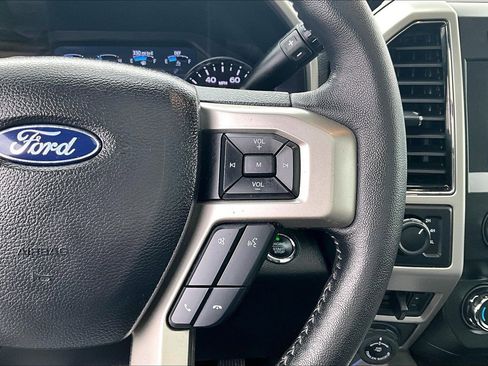 Used 2020 Ford F350 Lariat image 12