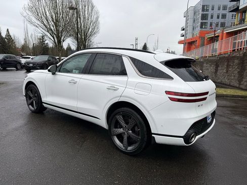 Used 2025 Genesis GV70 3.5T Sport w/ Sport Prestige Package image 7