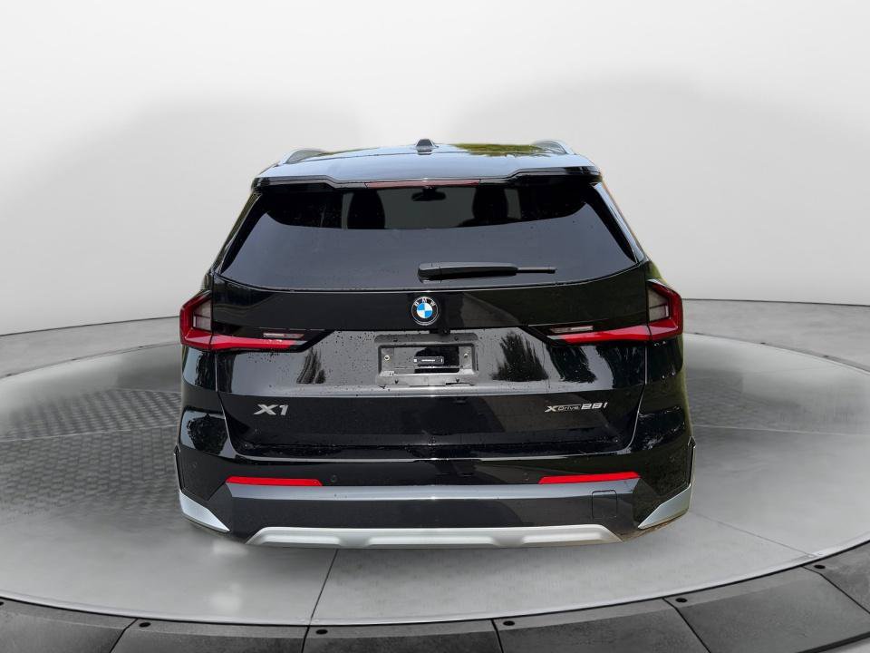 New 2027 BMW X1 xDrive28i w/ Technology Package AWD/4WD image 14