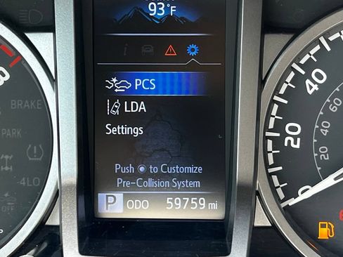 Used 2022 Toyota Tacoma SR5 w/ Technology Package RWD image 26
