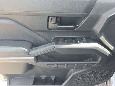 Used 2024 Toyota Tacoma SR5 AWD/4WD image 13