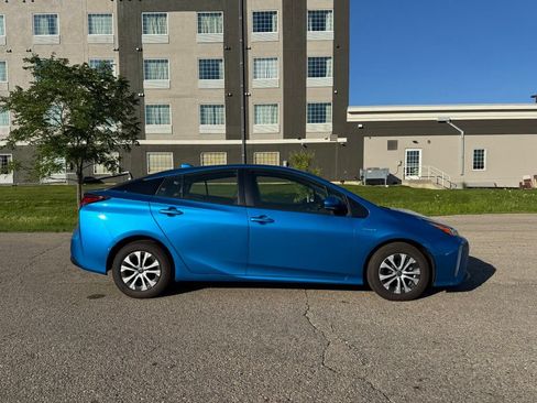 Certified 2021 Toyota Prius XLE AWD/4WD image 13