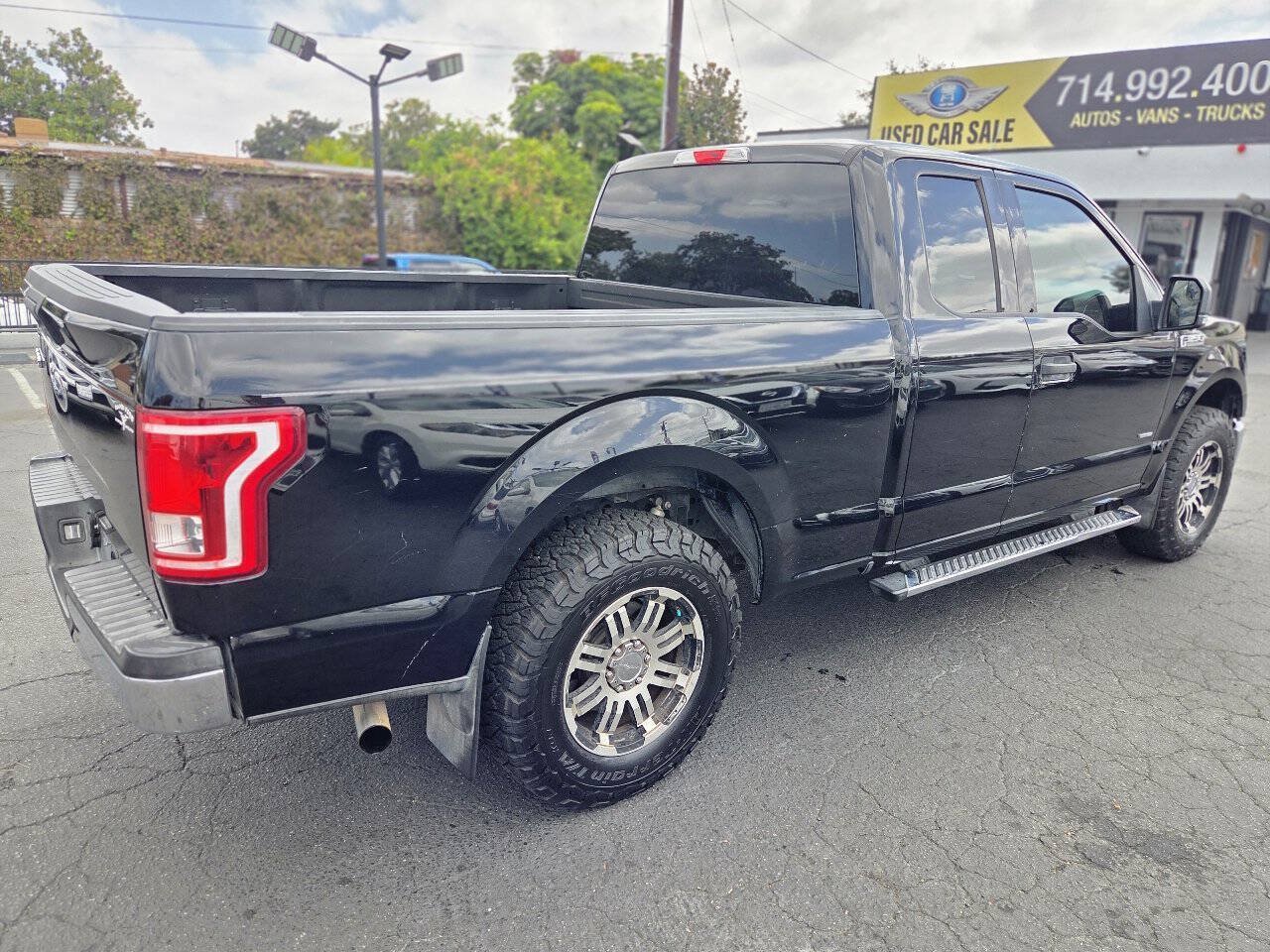 Used 2016 Ford F150 XLT w/ Equipment Group 301A Mid RWD image 10