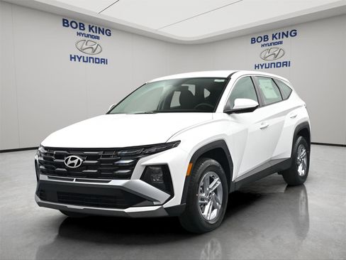 New 2026 Hyundai Tucson SE AWD/4WD image 1