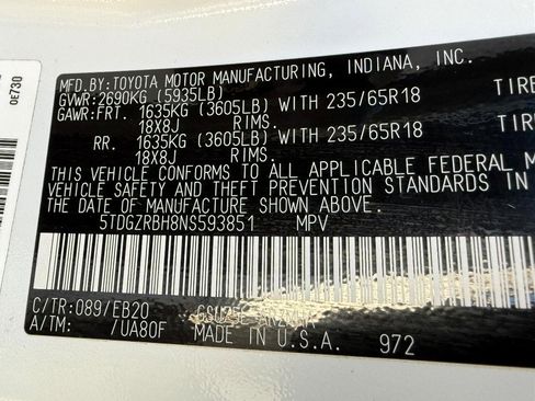 Used 2022 Toyota Highlander XLE image 23