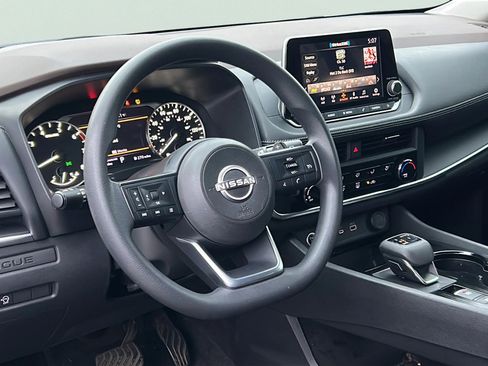 Used 2023 Nissan Rogue S FWD image 14