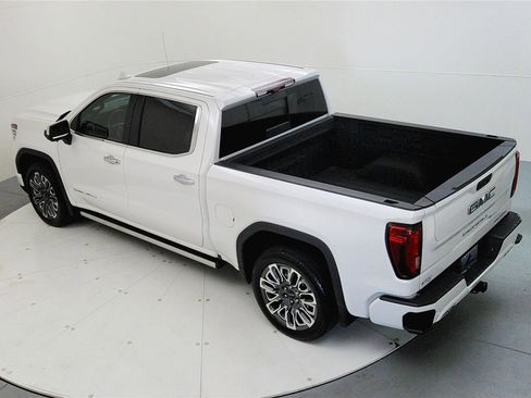 Used 2023 GMC Sierra 1500 Denali Ultimate AWD/4WD image 14