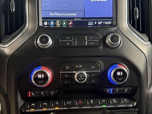 Used 2021 GMC Sierra 1500 Denali w/ Denali Ultimate Package image 11