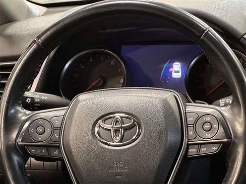 Used 2023 Toyota Camry XSE image 19