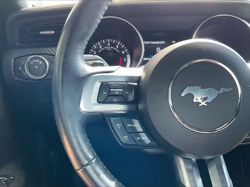 Used 2020 Ford Mustang Coupe RWD image 22