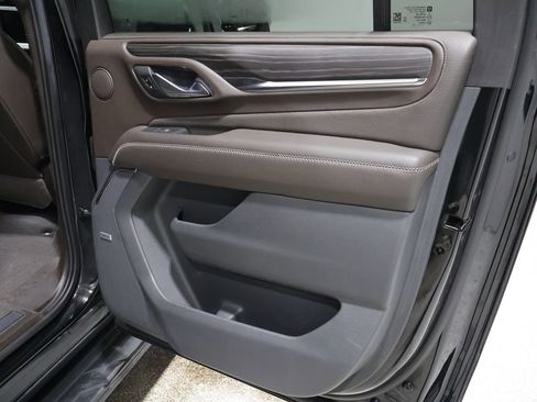 Used 2022 GMC Yukon XL Denali image 23