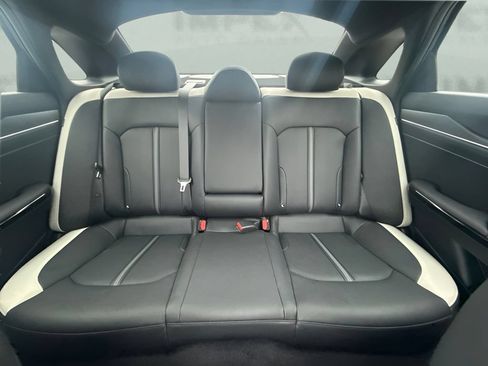 Used 2025 Kia K5 GT-Line w/ GT-Line Premium Package FWD image 7