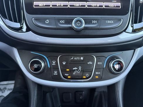 Used 2017 Chevrolet Volt LT image 19