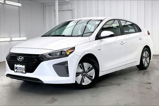 Used 2017 Hyundai Ioniq Blue FWD image 2