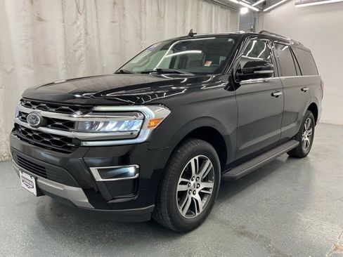 Used 2024 Ford Expedition Limited AWD/4WD image 4