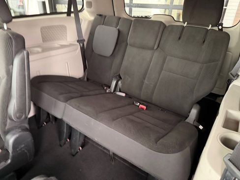 Used 2017 Dodge Grand Caravan SE w/ Power Window Group image 13