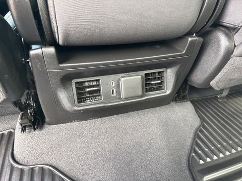 Used 2025 Chevrolet Silverado 1500 LT image 16