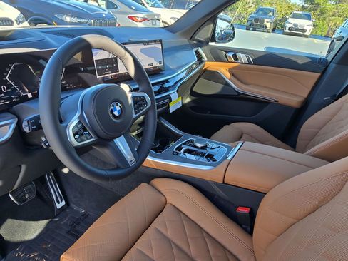 New 2026 BMW X5 xDrive40i w/ M Sport Package image 16
