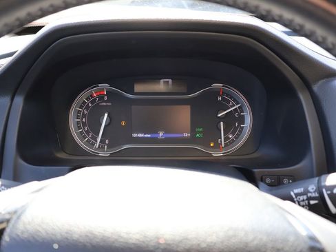 Used 2018 Honda Pilot Touring image 37