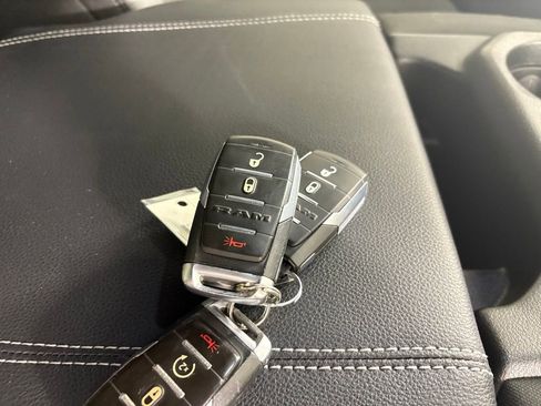 Used 2021 RAM 1500 Big Horn image 44