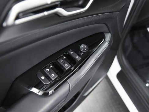 Used 2023 Kia Sportage EX image 12