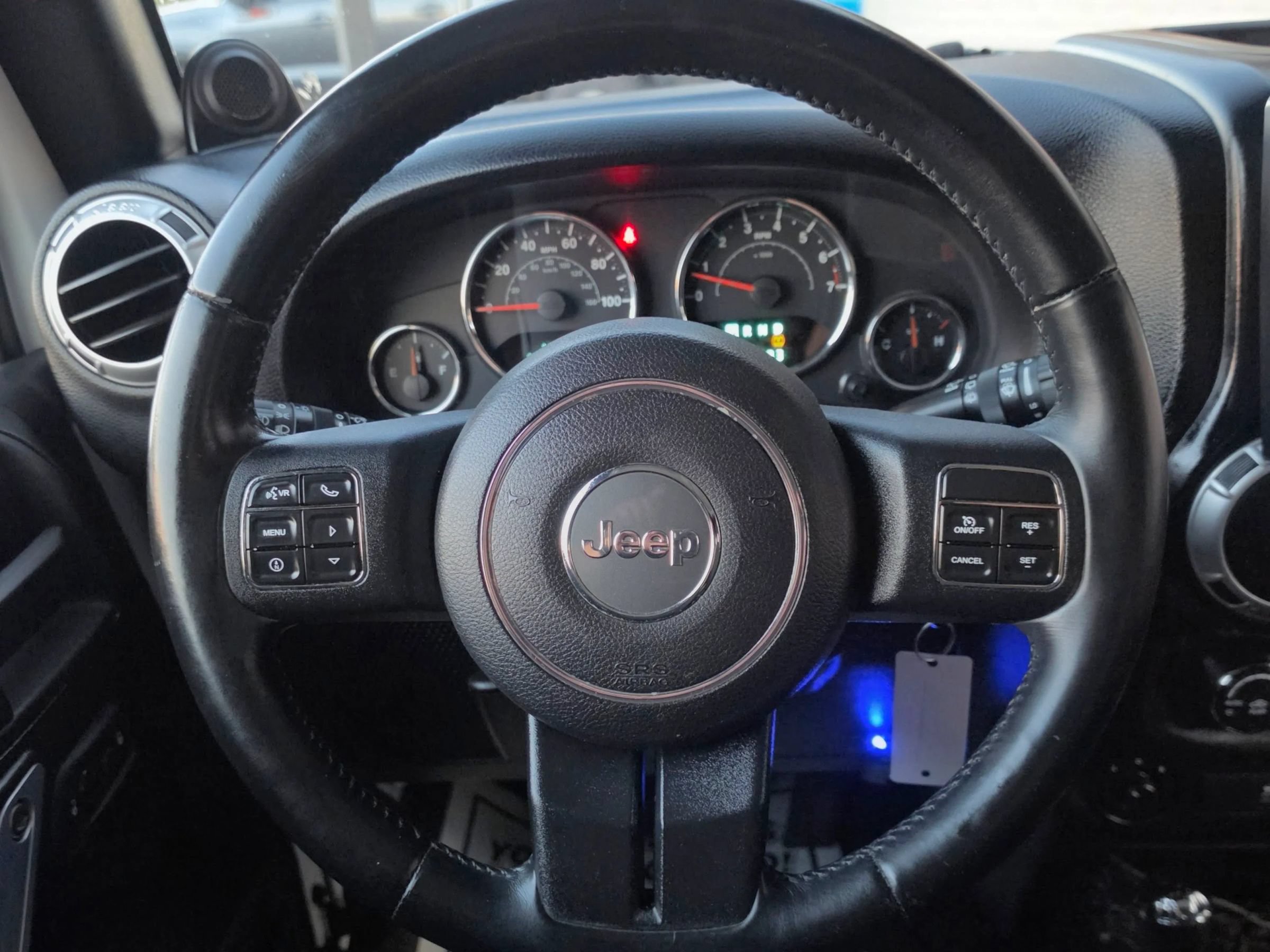 Used 2012 Jeep Wrangler Unlimited Sahara w/ Dual Top Group AWD/4WD image 9