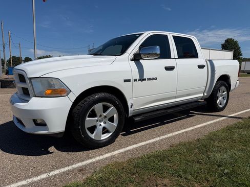 Used 2012 RAM 1500 Express w/ ST Popular Equipment Group AWD/4WD image 3