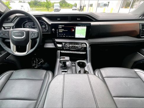 Used 2024 GMC Sierra 1500 Denali w/ Denali Reserve Package RWD image 14