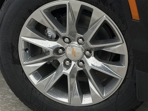 New 2026 Chevrolet Tahoe Premier image 9