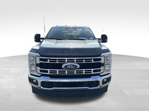 Used 2025 Ford F350 XLT w/ XLT Value Package AWD/4WD image 2