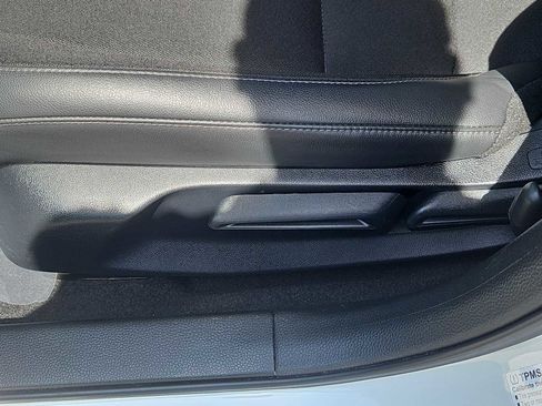 Used 2024 Honda Civic Sport image 13