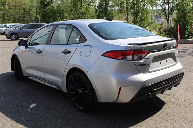 Used 2021 Toyota Corolla SE w/ Carpet Mat Package (TMS) FWD image 3