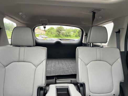 Used 2025 Honda Pilot Elite image 24
